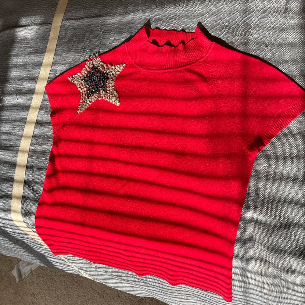 Christmas vibe red top for women with star sequence
